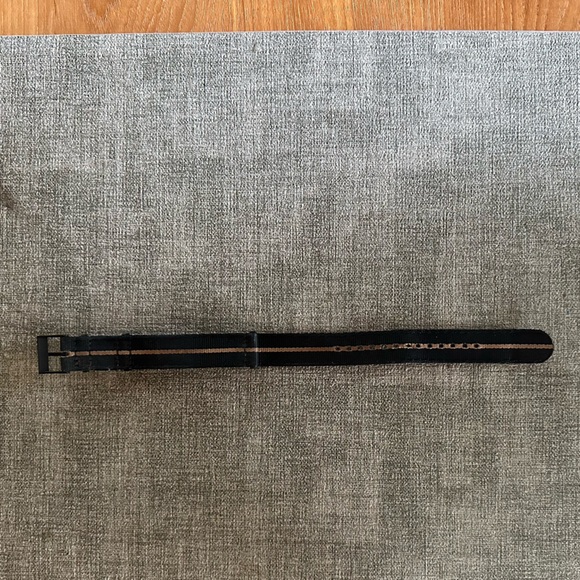 Black with Gold Stripe Nato Nylon Watch Band Military 19mm Diver Style - Picture 8 of 9